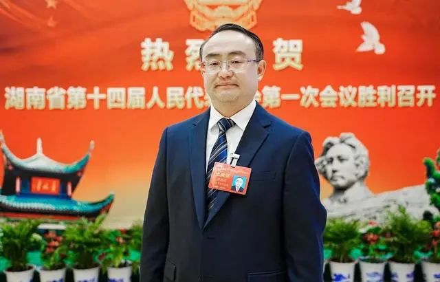 張家界市桑植縣委副書記、縣長(zhǎng)梁高武：“喊”回10萬(wàn)老鄉(xiāng)，和大家一塊過年